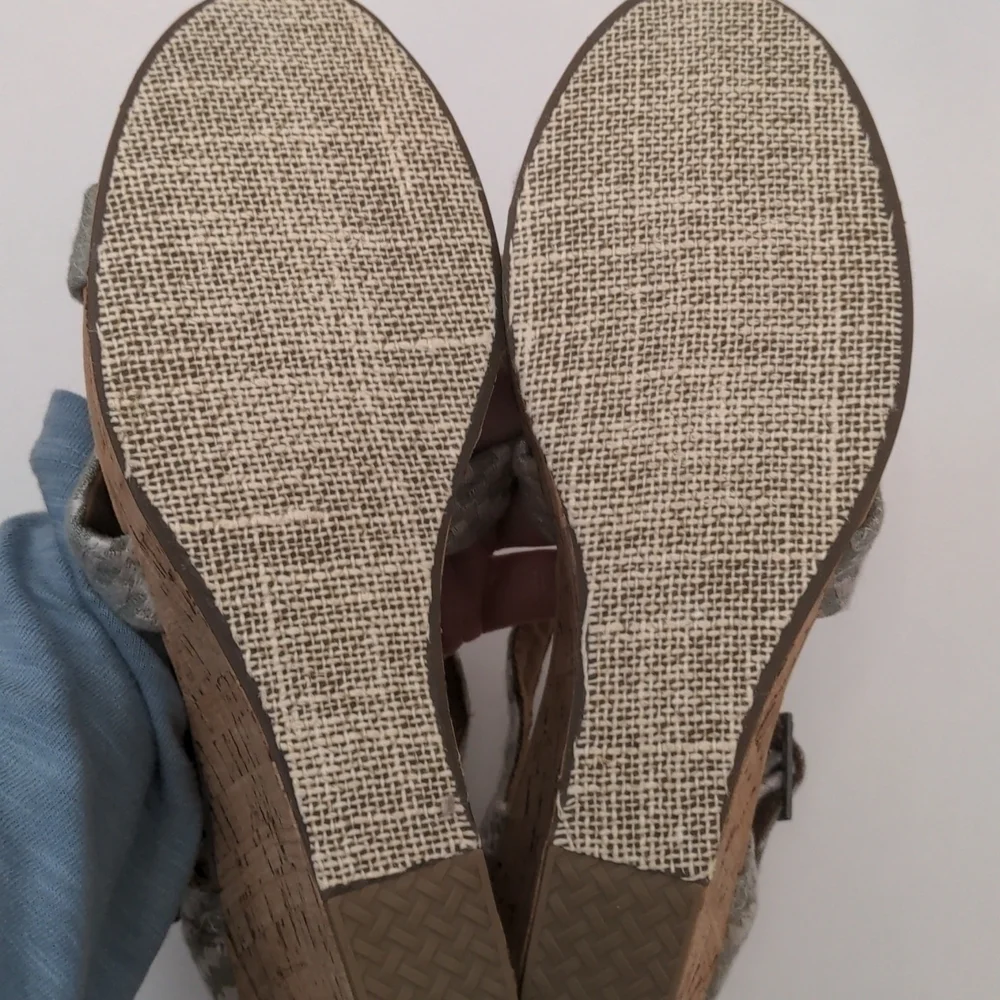𝅺toms Sienna Aztec Wedges Green White 8
